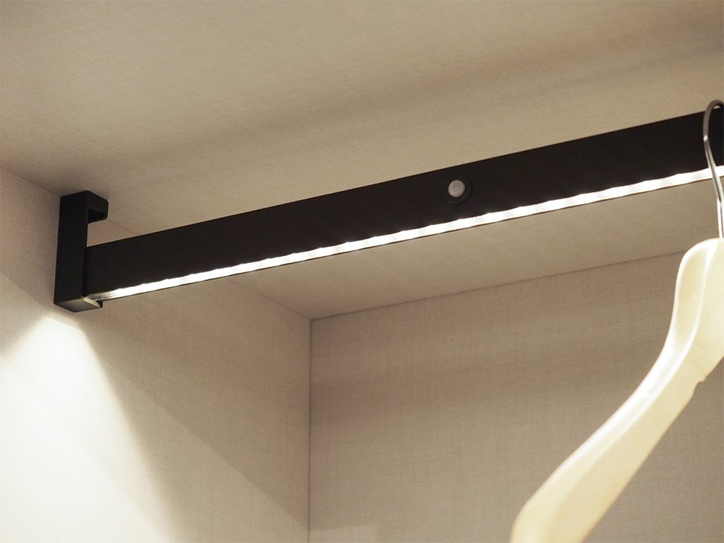 TUBO LED CASTOR 1008MM-1,2W PLATA5074462